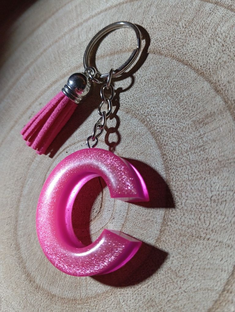 Porta-chaves exclusivos em resina epóxi – Únicos e coloridos!