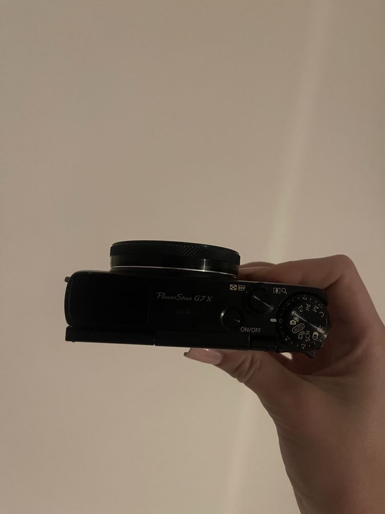Canon G7X