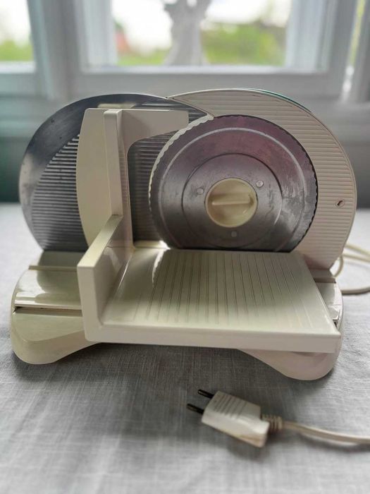 Продам скиборізку, слайсер Zelmer Alexis Young