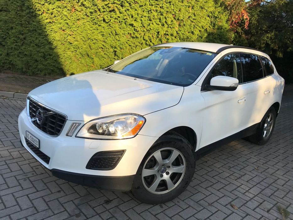 Volvo XC 60 VOLVO XC60 215 KW 168 tys,km