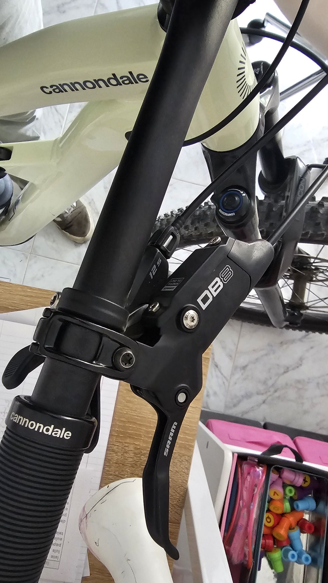 Bicicleta Cannondale Habit 4