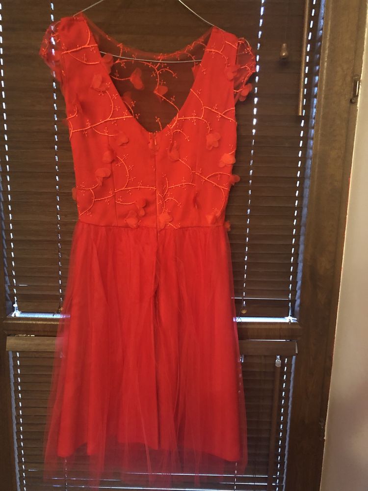 Sukienka tiulowa czerwona rozmiar XS