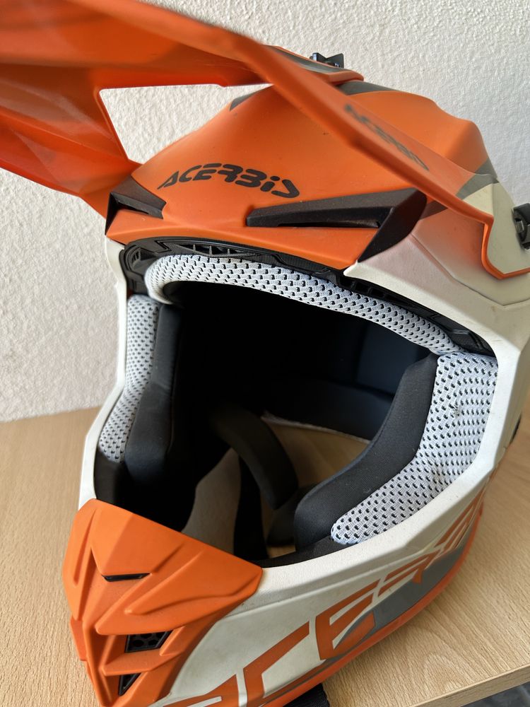 Capacete acerbis como novo