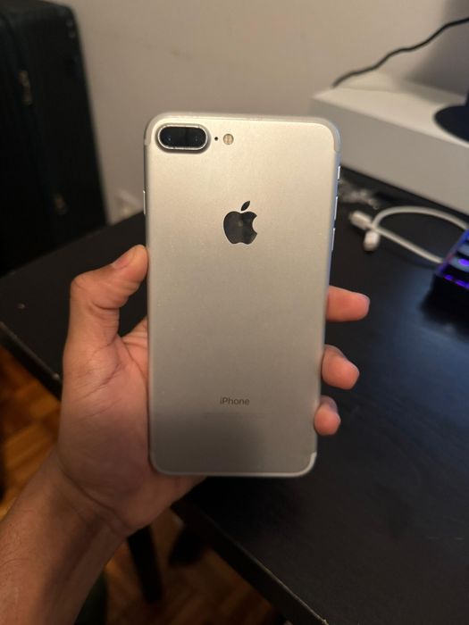 iPhone 7 plus prata