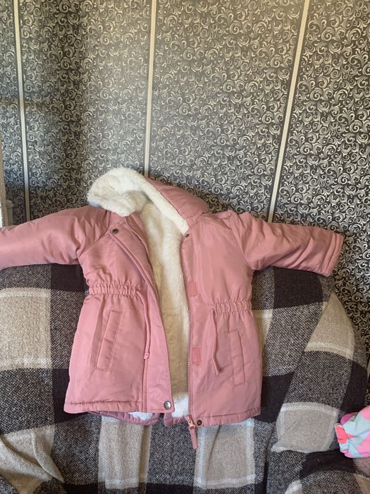 Верхній одяг,дівчинка 2-3 рочки