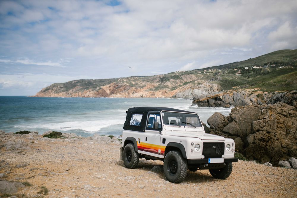 Aluguer Carro Jipe Clássico Land Rover Defender Eventos e Casamentos