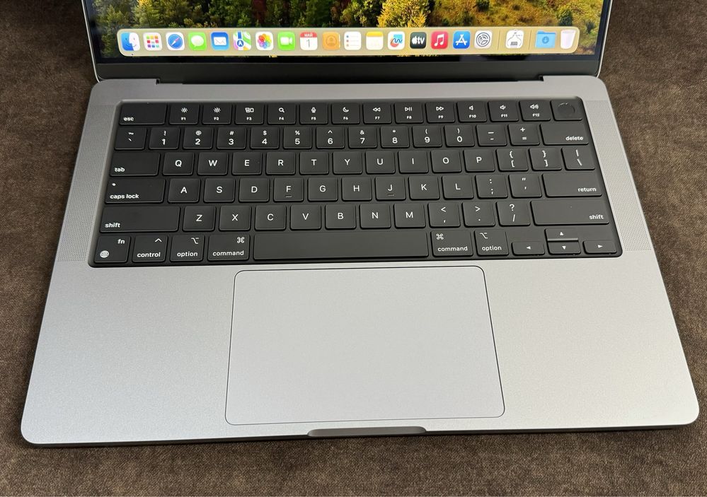 MacBook PRO  14 / M1 Pro / RAM 16 / SSD 1 TB / Space Grey / 2021