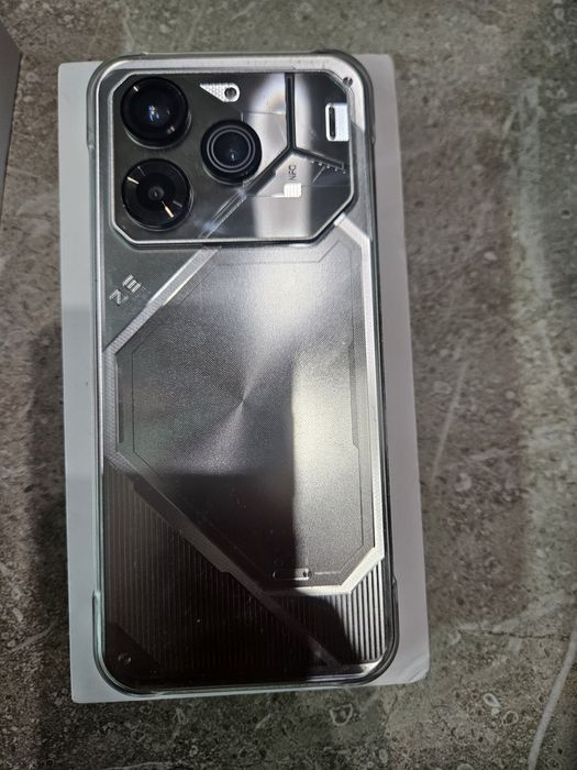 Продам телефон на 2 sim F50 PRO 12 GB 512 GB