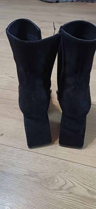 Продам черевики замшеві 39 розмір