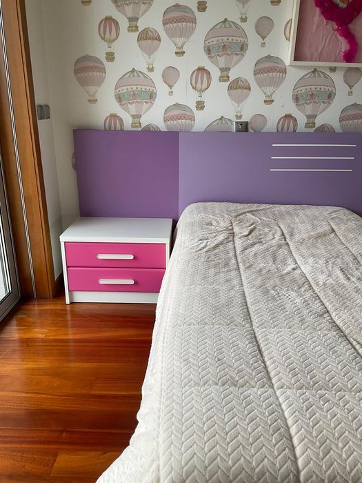 Conjunto de quarto para criança rapariga