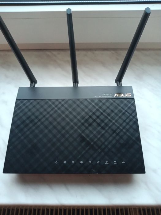 Router Asus sprawny.