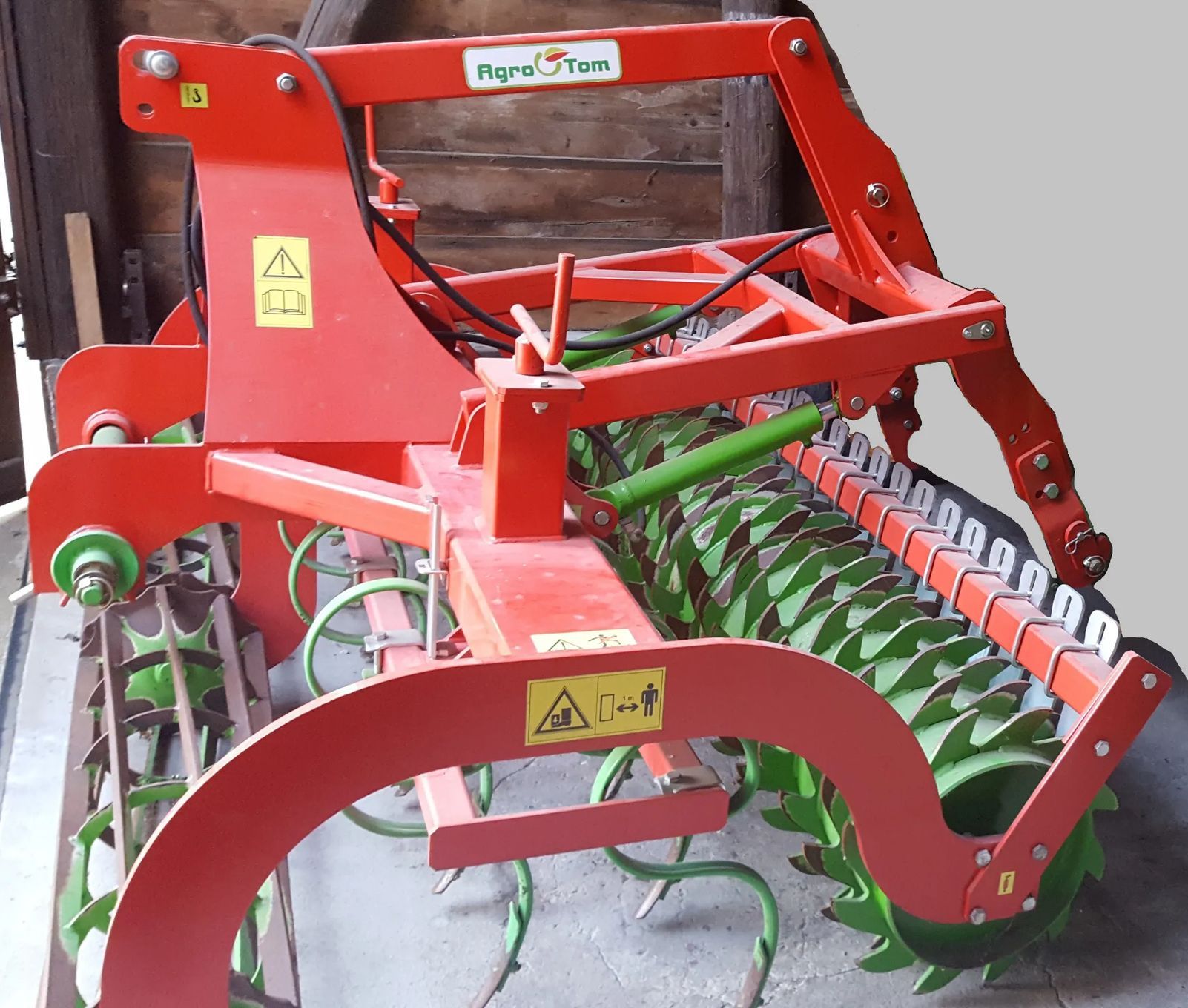 Agro-tom UPS 2.5M