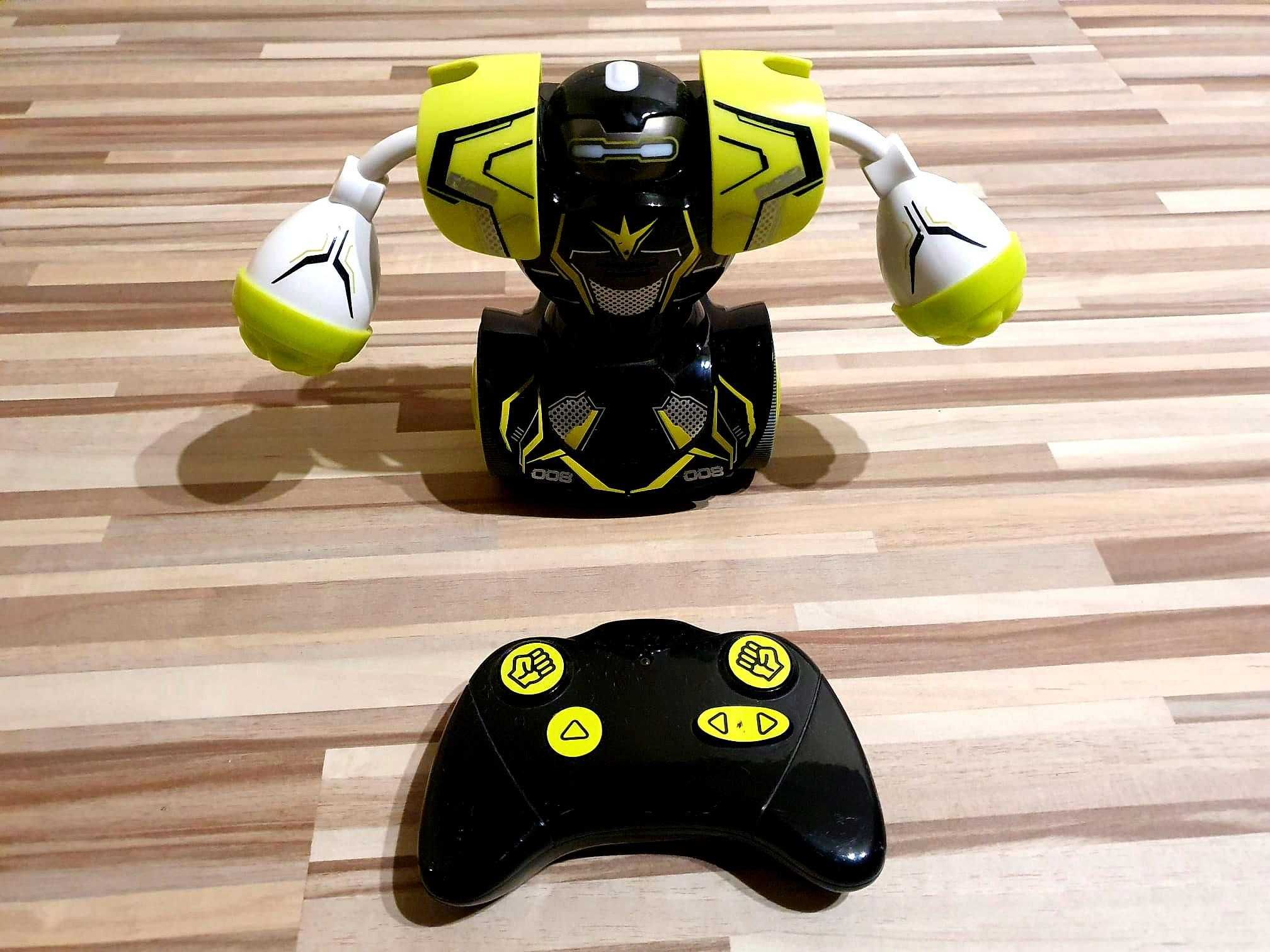 Silverlit Robo Kombat – Zdalnie sterowany robot bokser + pilot