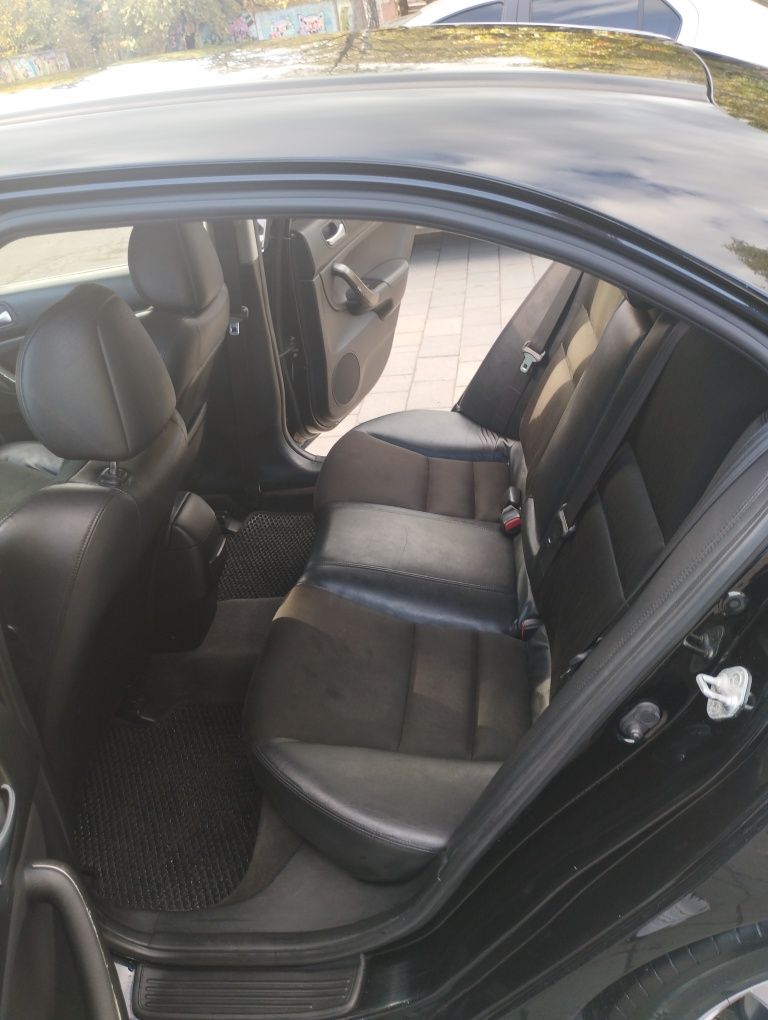 Honda accord 2007 р. 5000 тис.