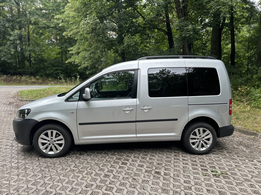 Vw Caddy 1.6 Diesel Niski przebig 7 osób