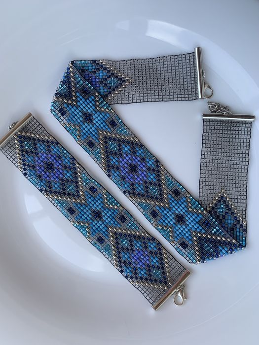 Чокер та браслет з бісеру