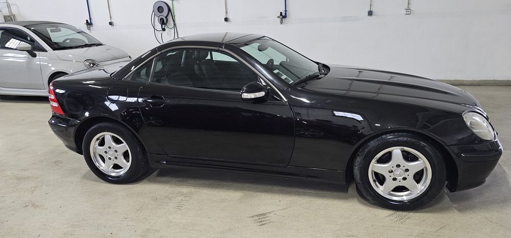 Mercedes SLK 200 rigorosamente novo poucos kms 01