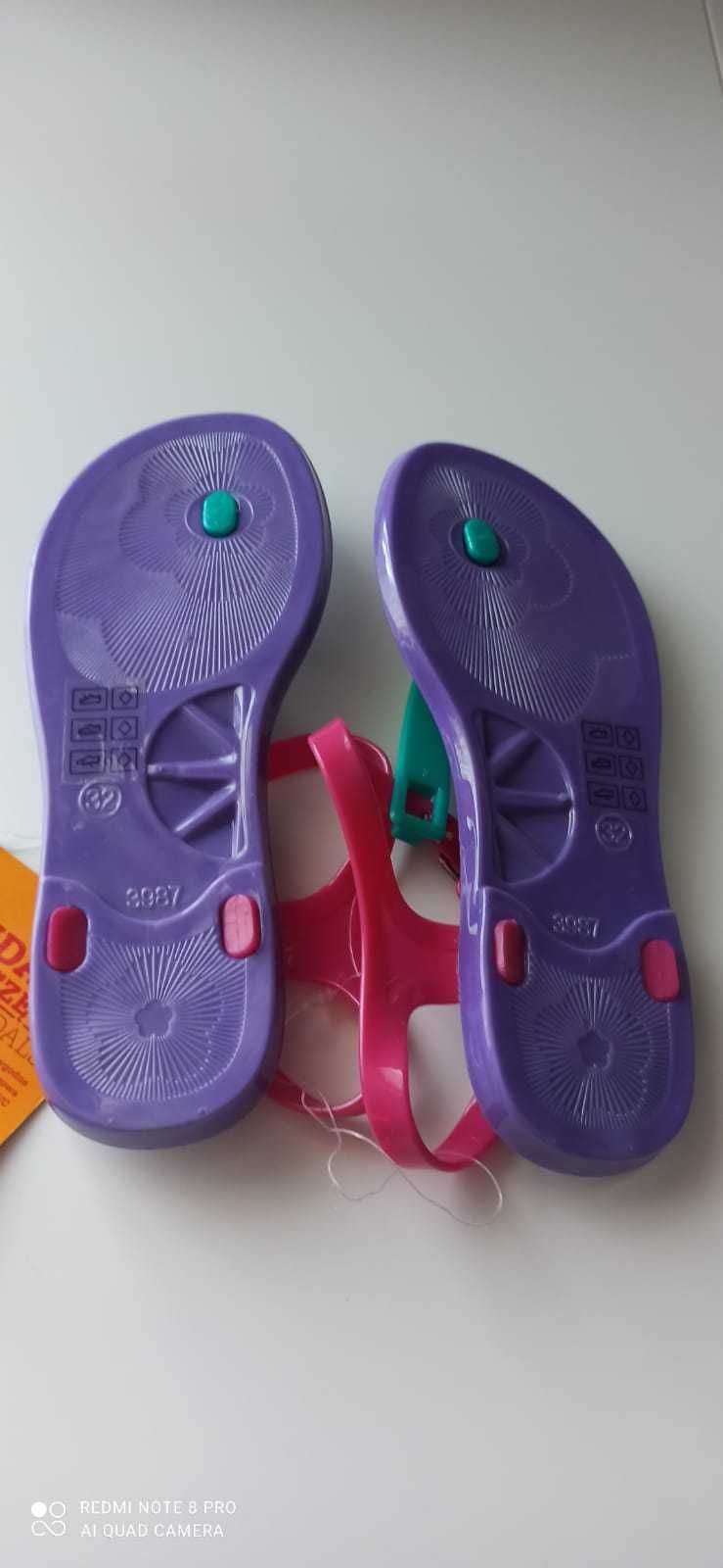 Nowe sandały dziewczęce plastikowe japonki 32