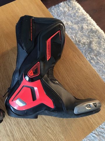 DAINESE Wysokie sportowe buty motocyklowe 39 wkł. 255mm Torque 3