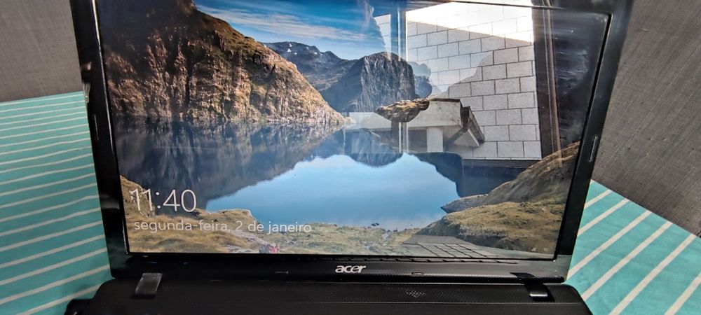 Portátil Acer aspire 5253