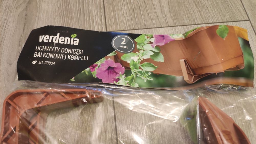 Zaczepy uchwyty doniczki balkonowe ogrodowe