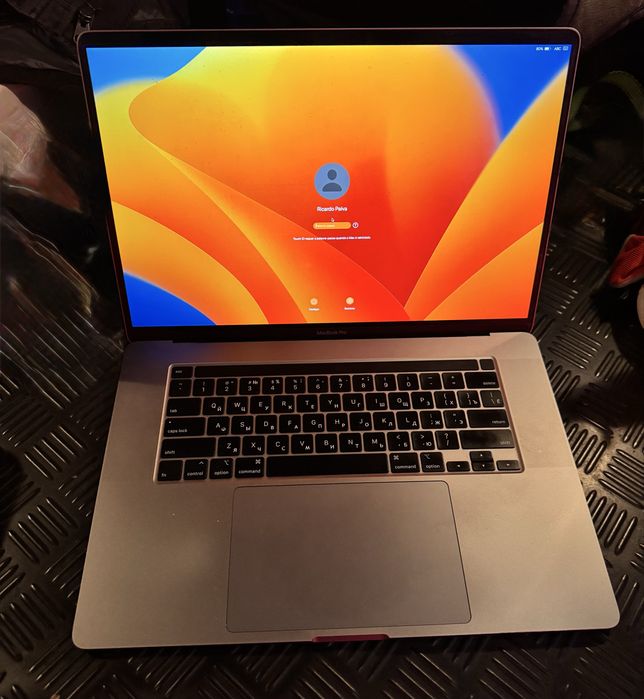 MacBook Pro 16 - 1T i9