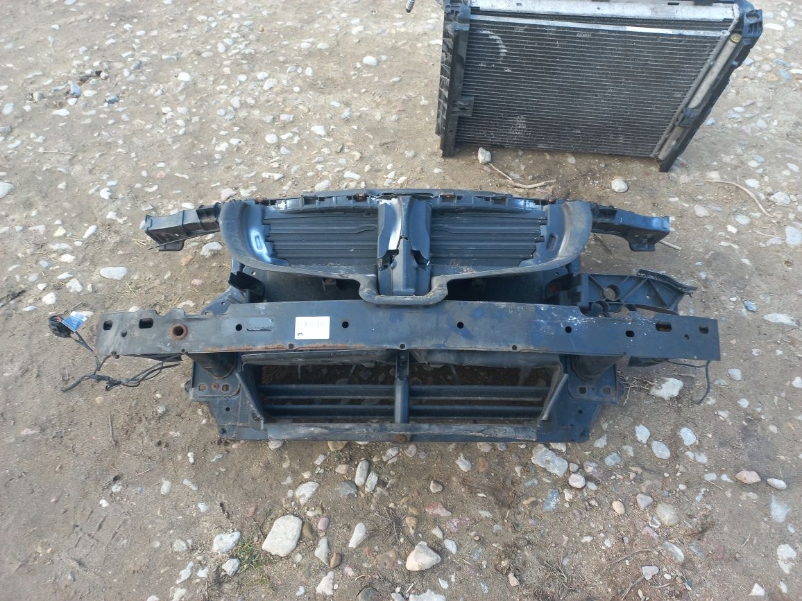 Pas przedni przód wzmocnienie czołowe kompletny chłodnice bmw e87 lift