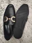 Mocassins pretos novos
