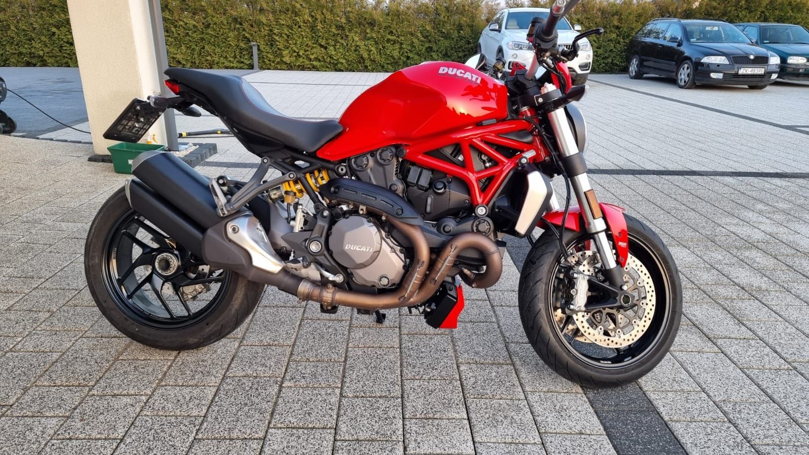 Ducati Monster 1200 s 8400 km