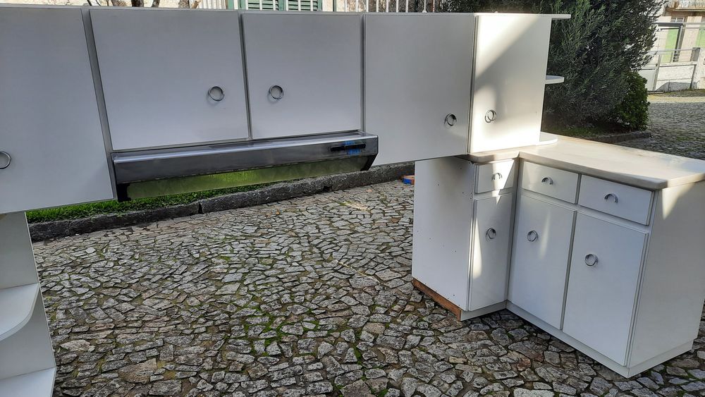 Cozinha em excelente estado, com Exasutor