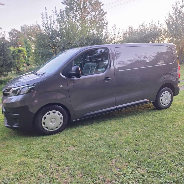 Toyota Proace niski przebieg