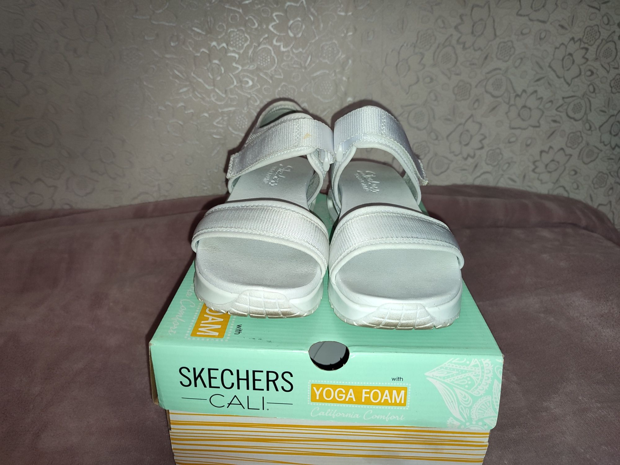 Босоніжки sketchers KW6269 оригінал спортивні білі 38 розмір 25 см