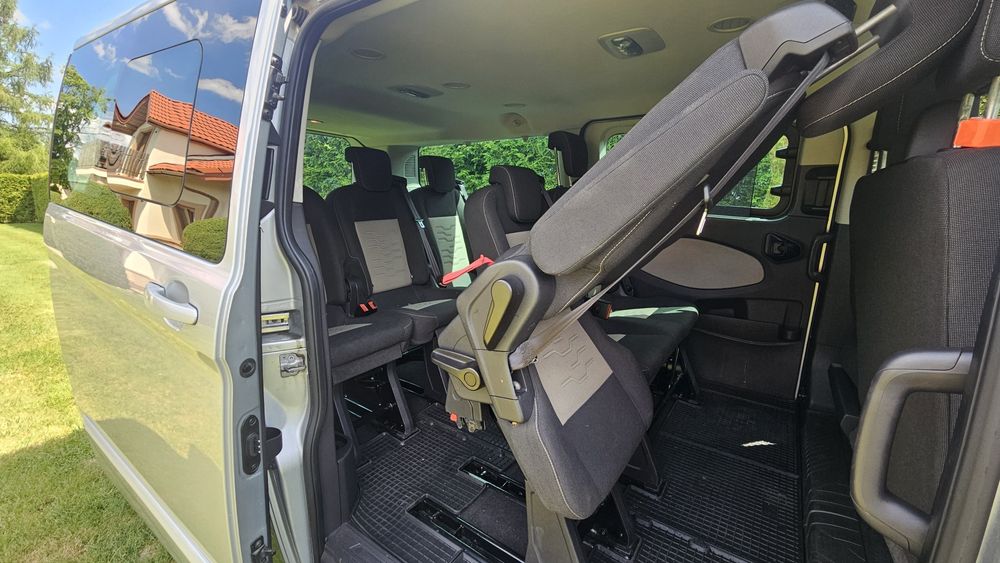 Ford Tourneo Custom bus 9 osobowy do wynajęcia