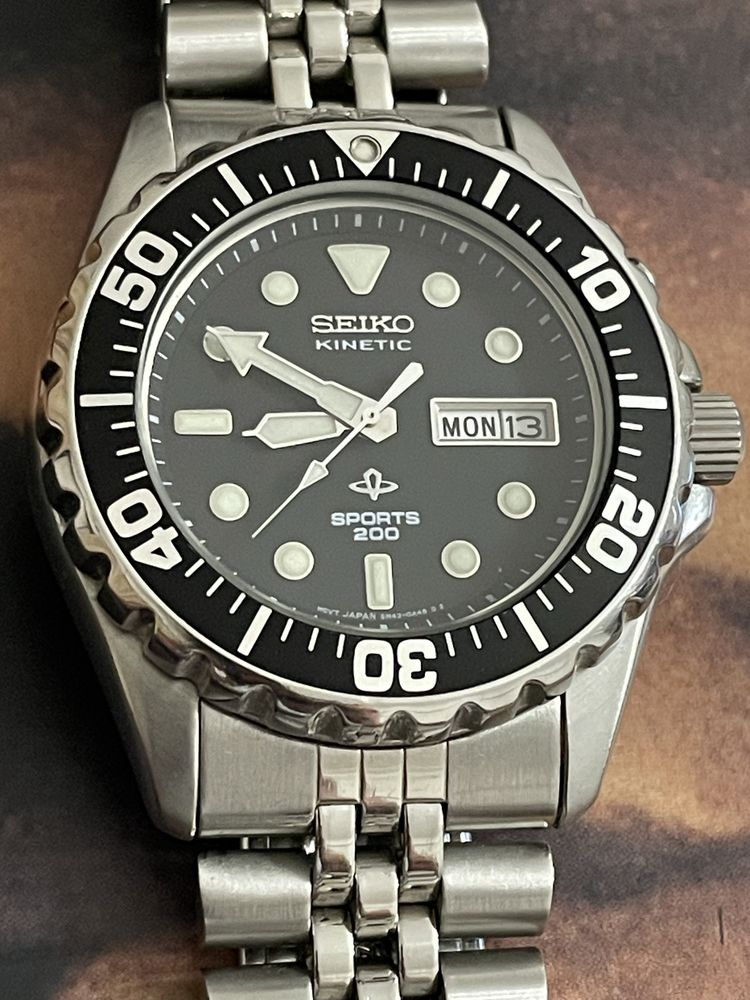 Seiko SKJ001-P kinetic diver 200m