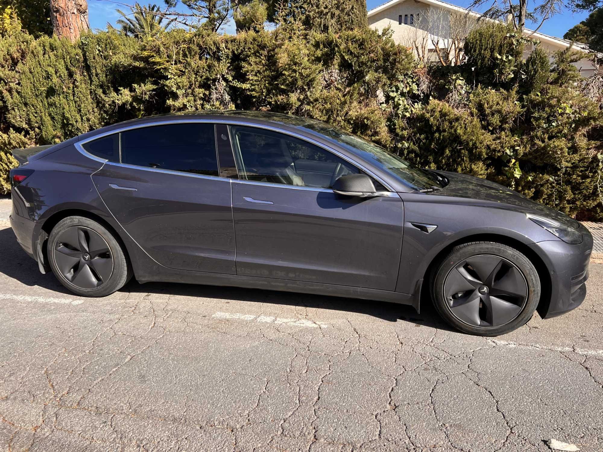 Tesla Model 3 2020 Performance