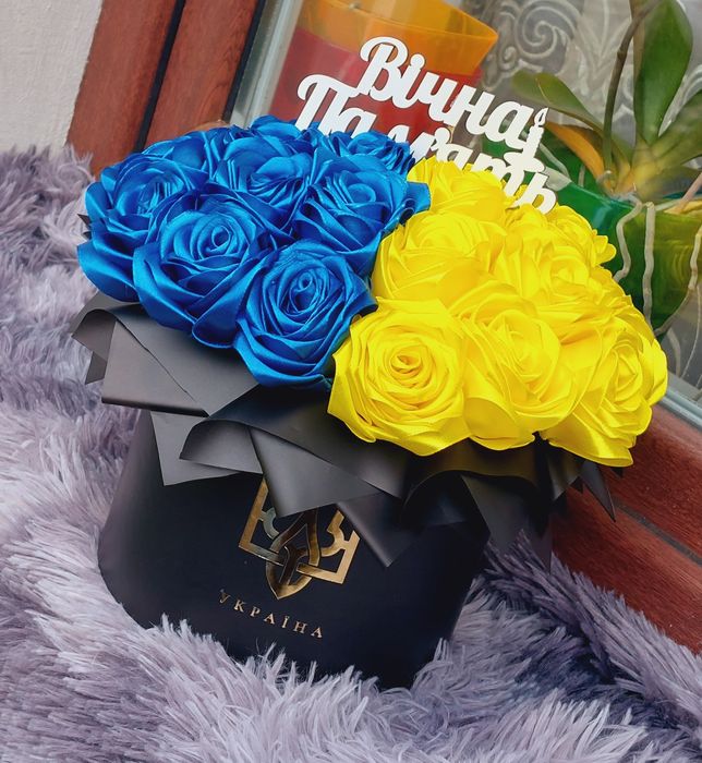 Букети з атласної стрічки