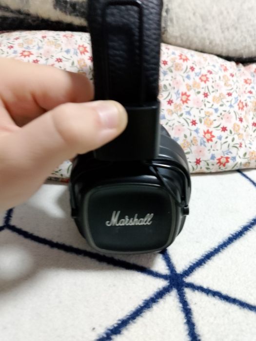 Słuchawki Marshall używane czarne nieoryginalne