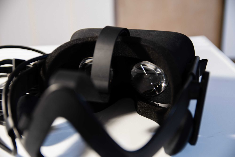 Окуляри віртуальної реальності Oculus Rift CV1