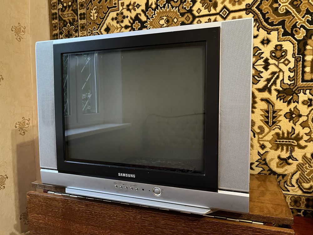 Продам телевизор Samsung cs21z30zqq