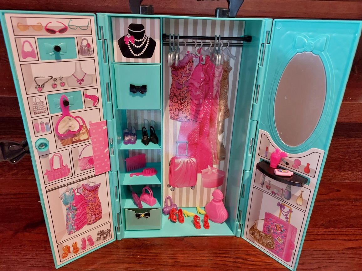 Barbie - szafa z akcesoriami + oryginalna lalka Barbie