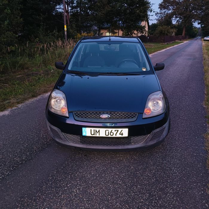 Ford Fiesta mk6 lift 1,3i części W3