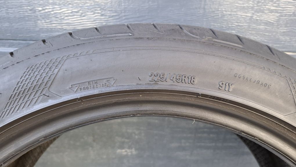 Goodyear 225/45 R18 Eagle 6 mm