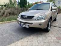 Lexus RX Auto od osoby prywatnej mam je od 2020