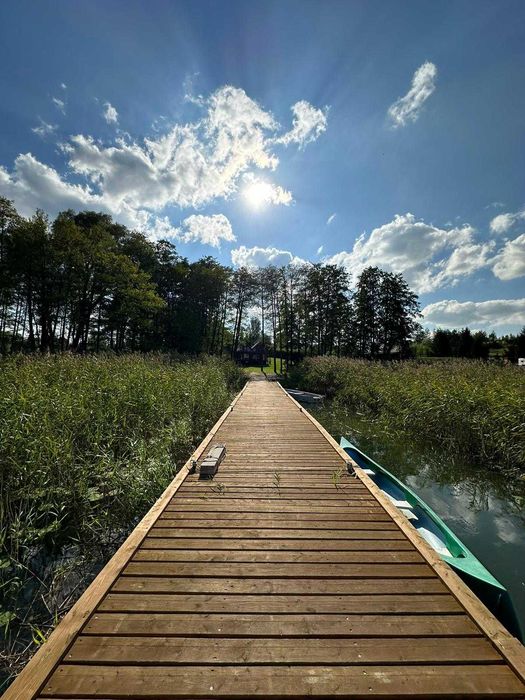 Dom  nad jeziorem z linią brzegową -SEZON 2026