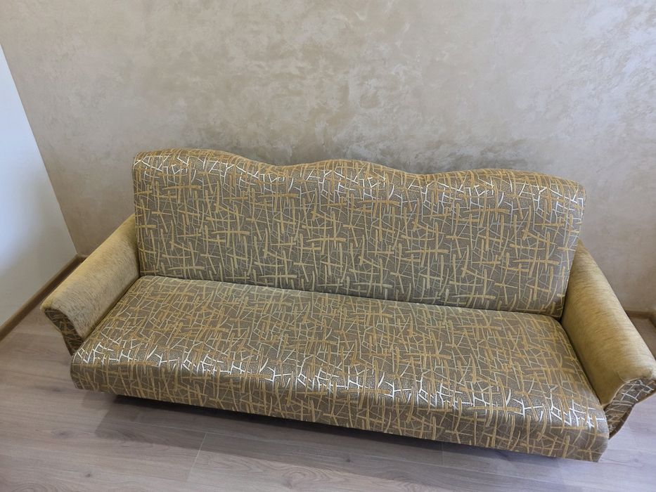 Диван книжка 4000грн.