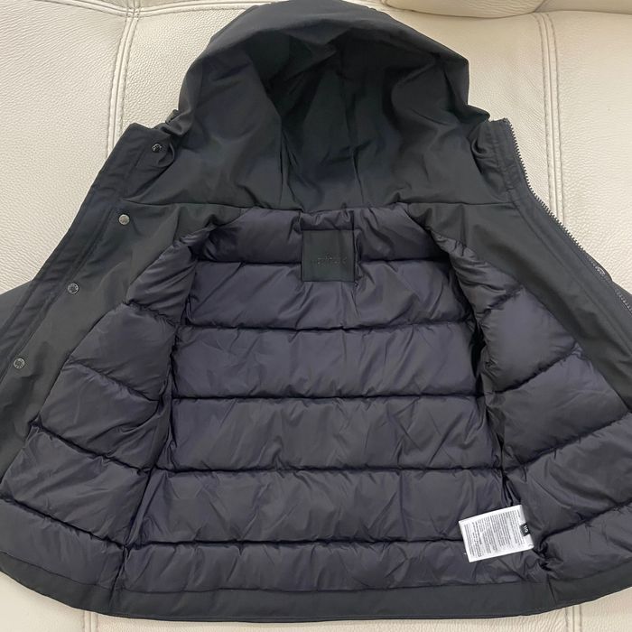 Пуховик Moncler на зріст 110 та 120