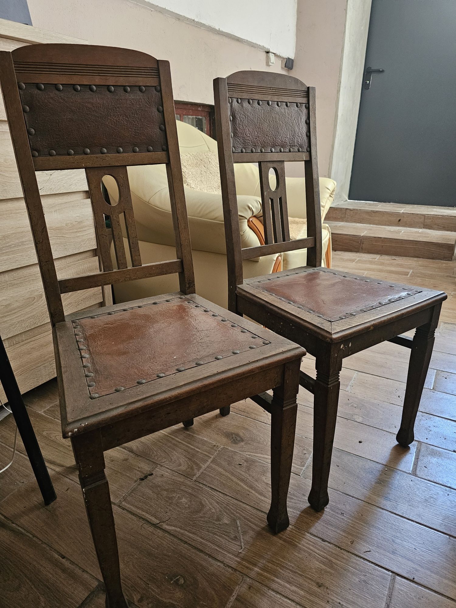 2 krzesła - Krzesło tron połowa XX wieku