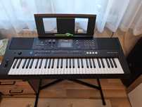 Yamaha PSR-E473 – świetny keyboard w idealnym stanie, gotowy do gry