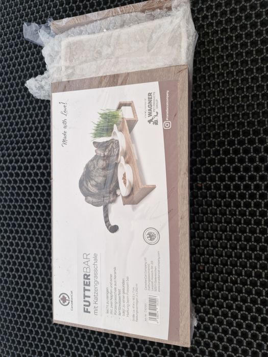 Canadian Cat koci bar  miski na stojaku