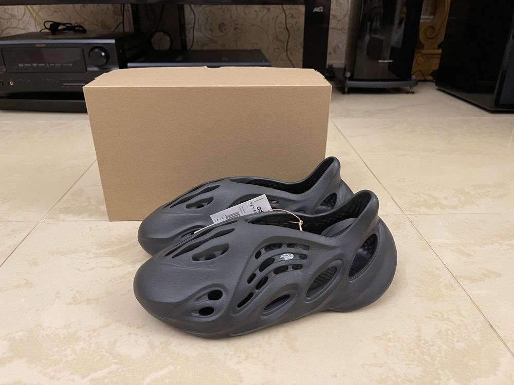 Фоам Ранеры Adidas Yeezy Foam Runner Onyx Оригинал